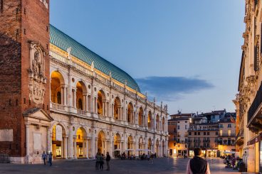 Vicenza-piazza-delle-erbe