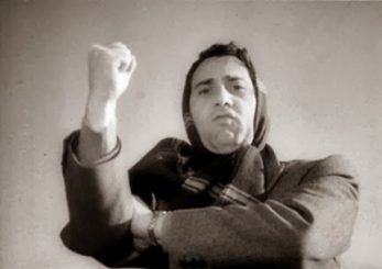 Alberto-Sordi-gestaccio-povertà-degrado sociale