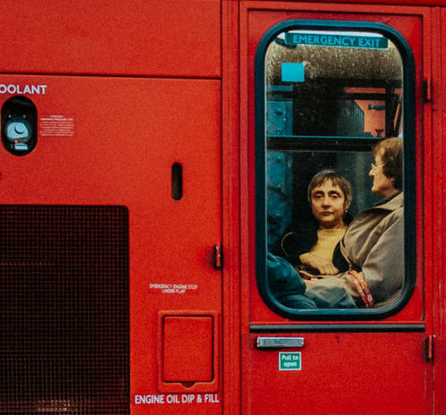 donne-finestrino-treno