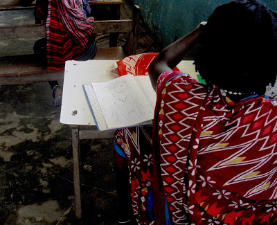 masai-in aula-scolastica-zanzibar