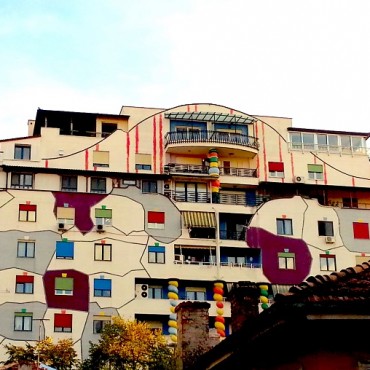 Palazzo-di-Tirana-Albania
