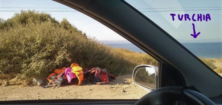 giubbotti-migranti-grecia